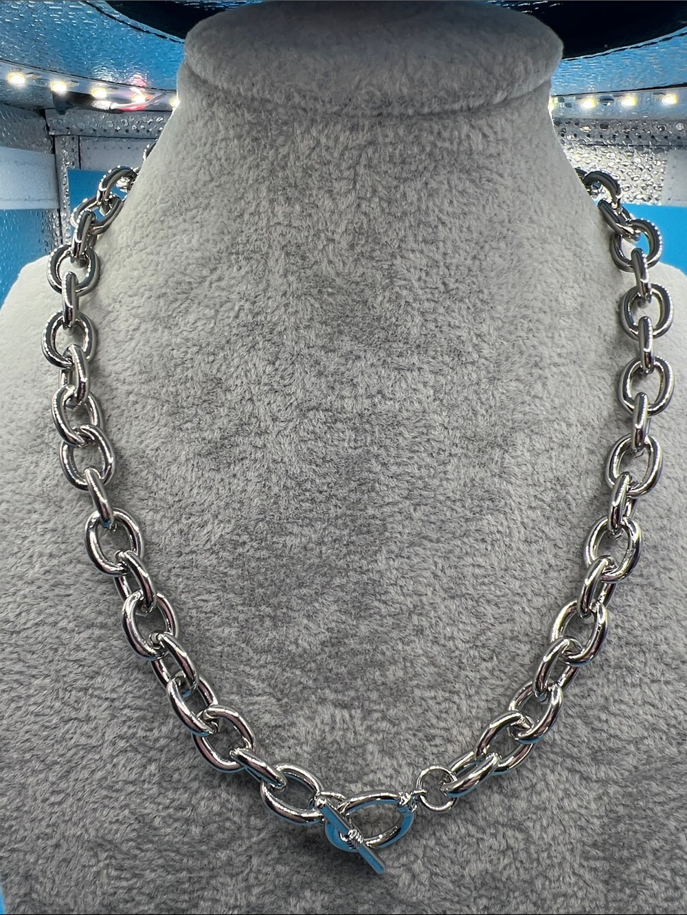 Silver Link Chain Toggle Necklace - Women's Jewelry